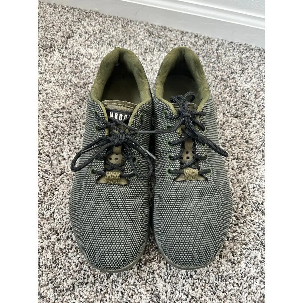 No Bull trainers women's size 9/ men's size 7.5